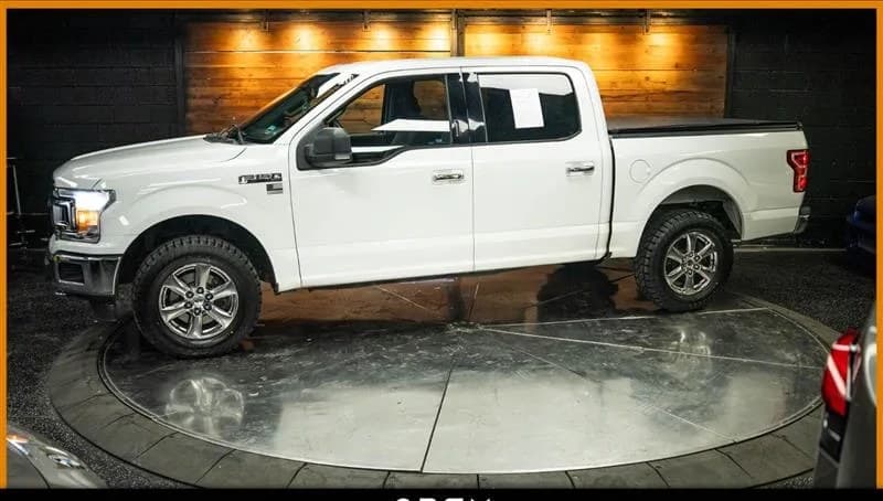 2018 FORD F-150 XLT CREW CAB SHORT BED 2