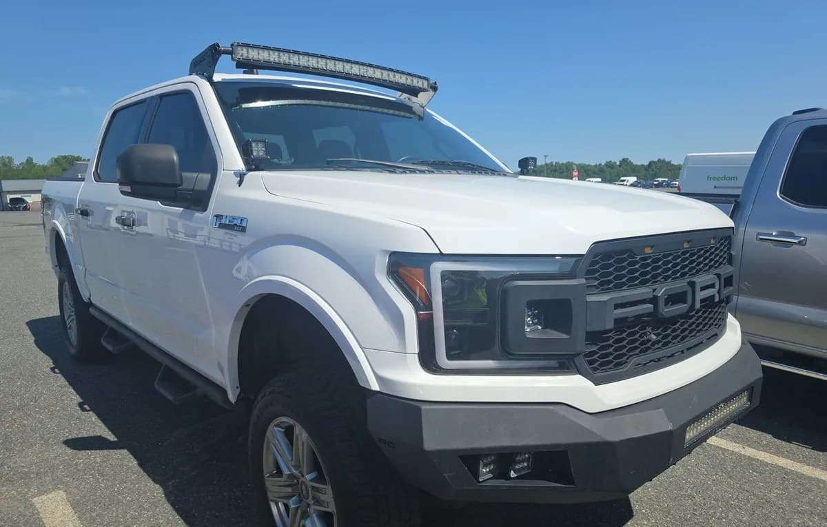 2019 FORD F-150 XLT CREW CAB SHORT BED 4