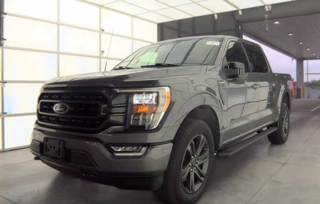 2023 FORD F-150 XLT CREW CAB SHORT BED