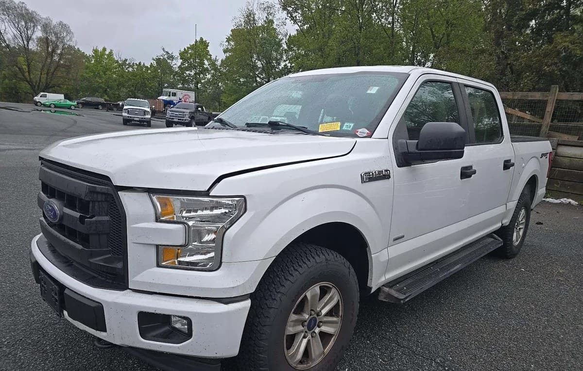 2017 FORD F-150 XL CREW CAB SHORT BED 2