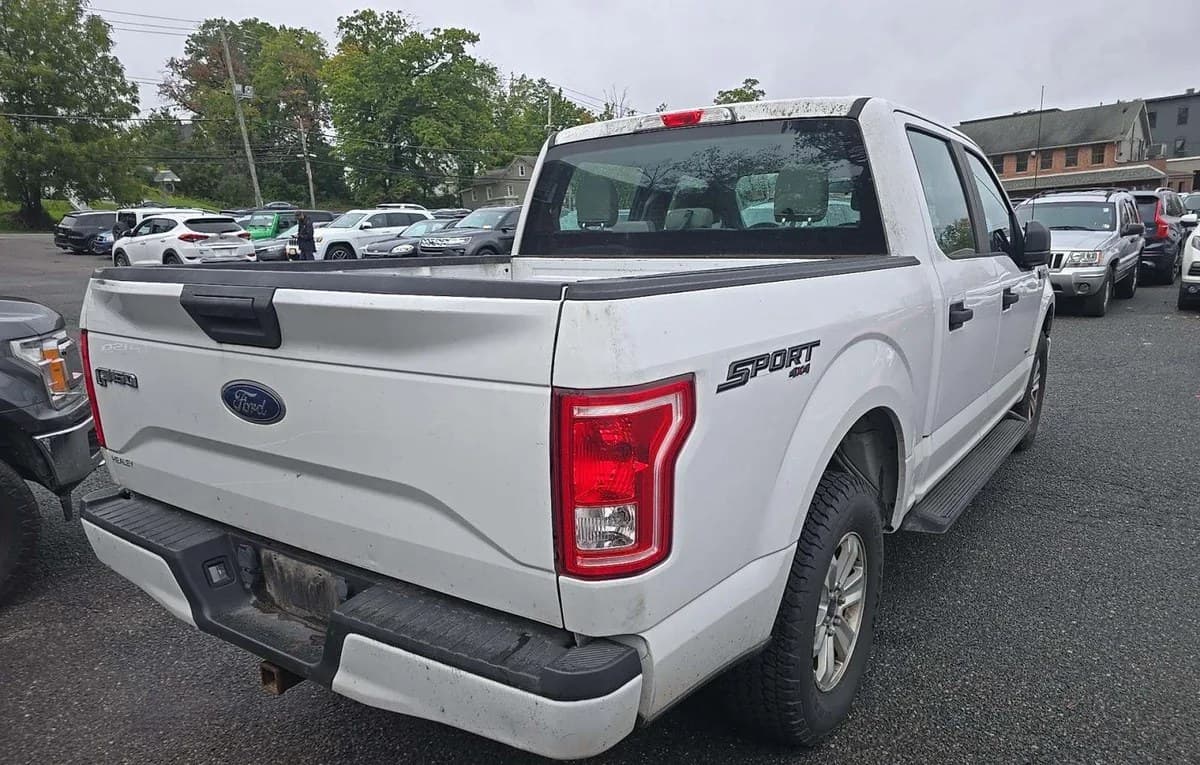 2017 FORD F-150 XL CREW CAB SHORT BED 4