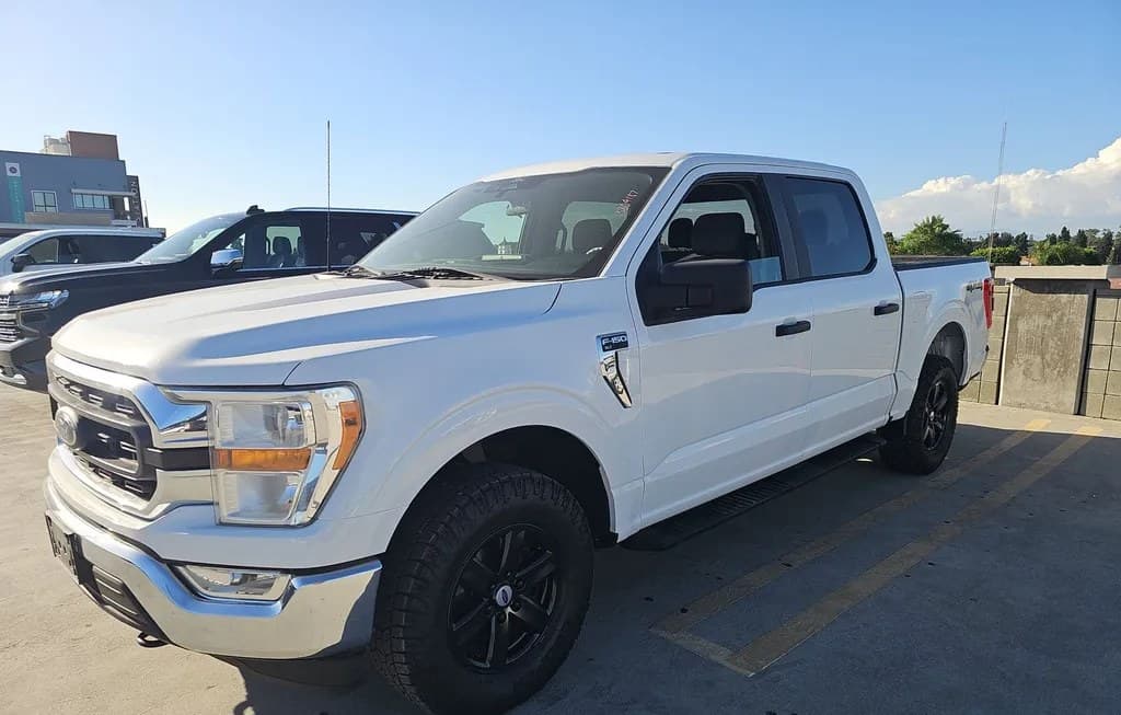 2022 FORD F-150 XLT CREW CAB SHORT BED