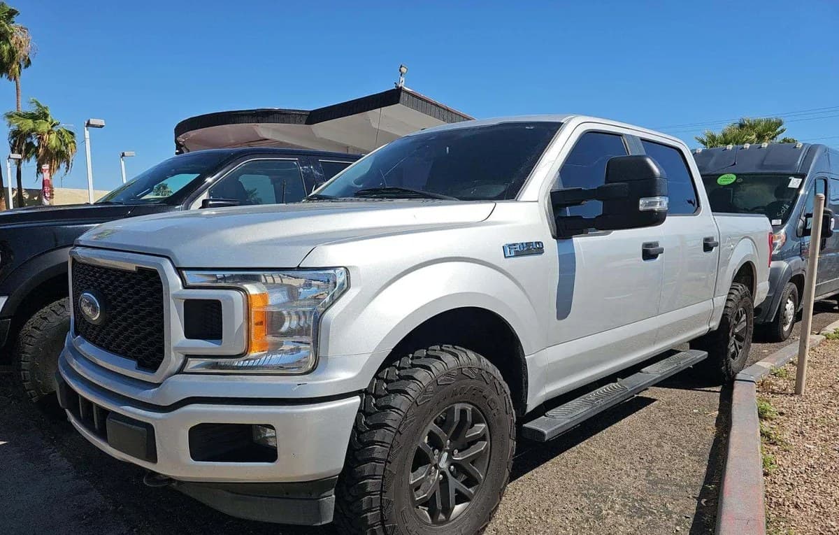 2019 FORD F-150 XL CREW CAB SHORT BED 2