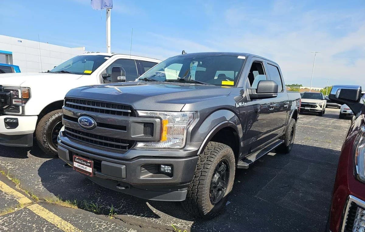 2019 FORD F-150 XLT CREW CAB SHORT BED 2