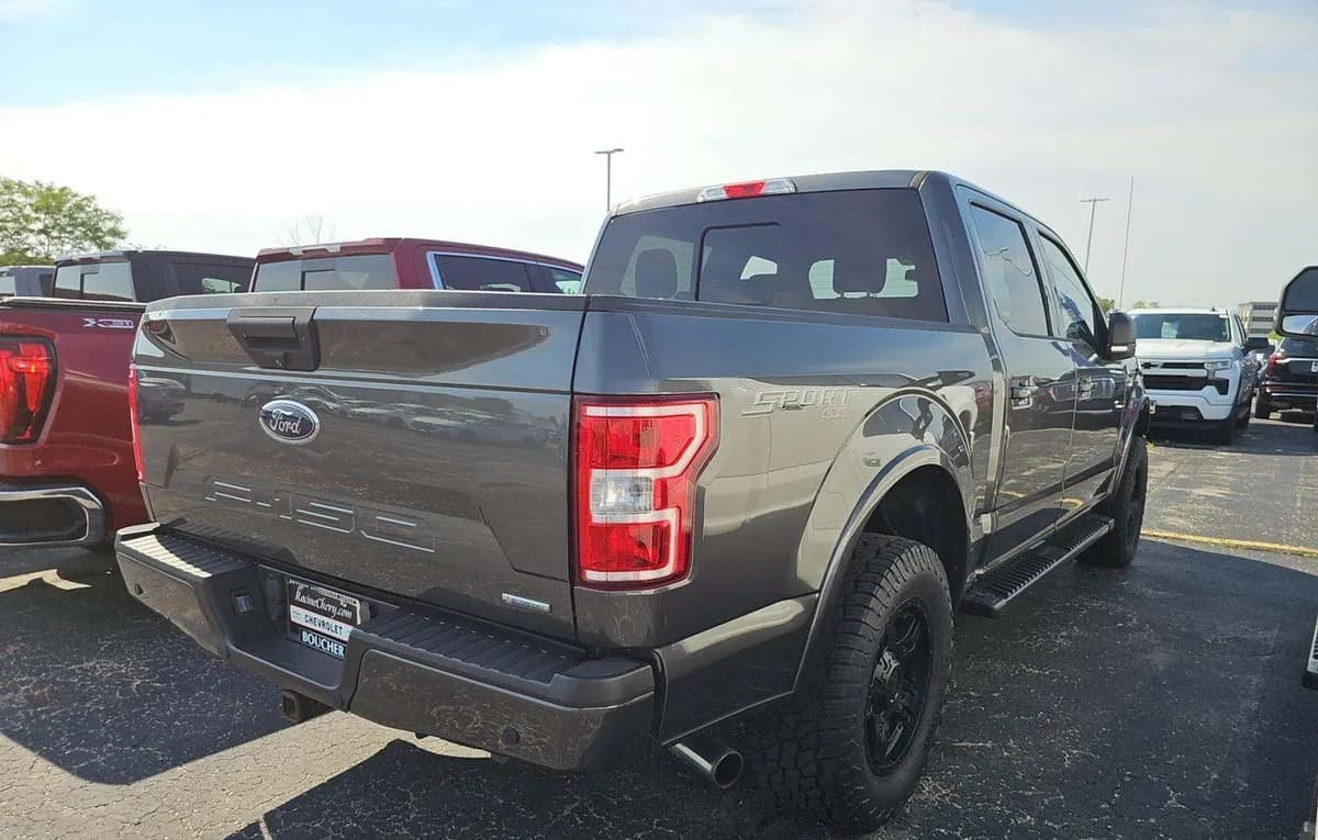 2019 FORD F-150 XLT CREW CAB SHORT BED 4