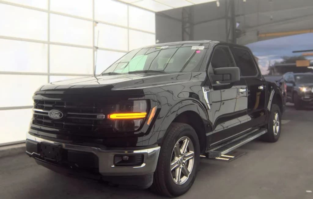 2025 FORD F-150 XLT CREW CAB SHORT BED