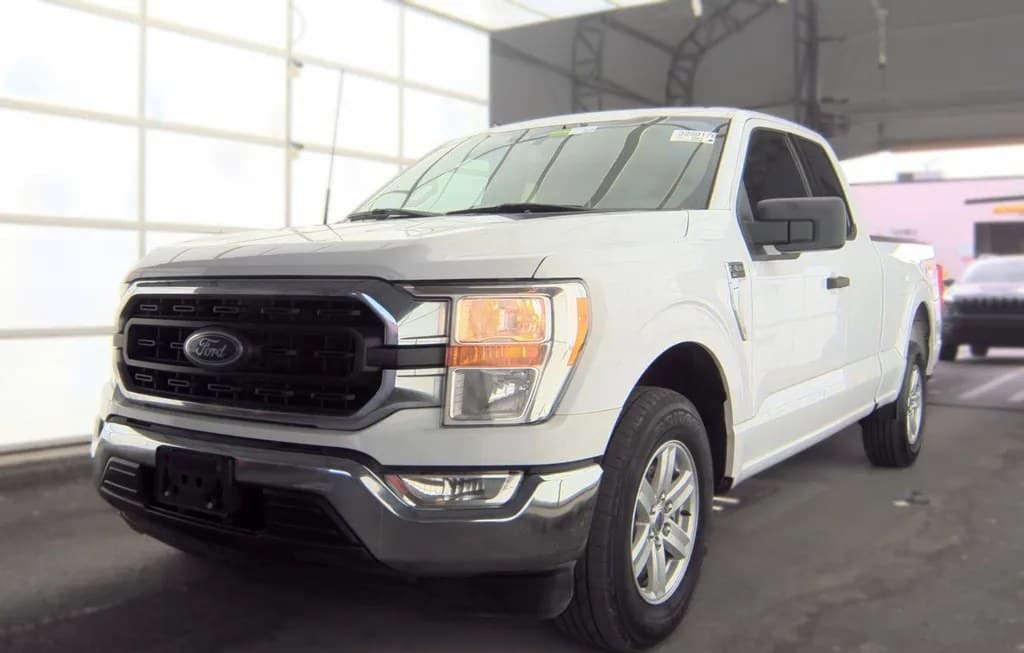 2022 FORD F-150 XLT EXTENDED CAB MEDIUM BED W/REAR DOORS
