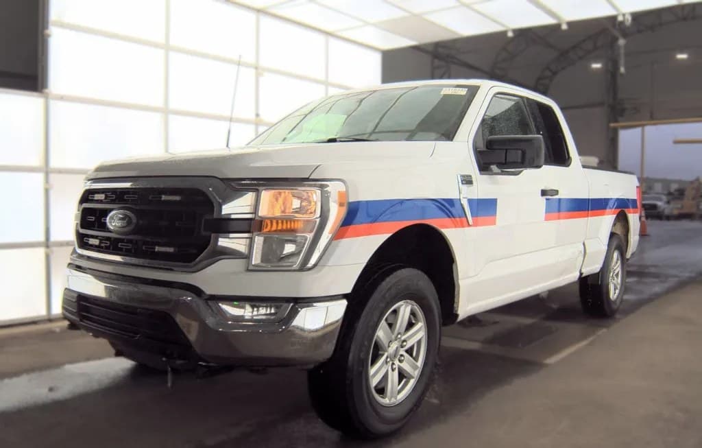 2022 FORD F-150 XLT EXTENDED CAB MEDIUM BED W/REAR DOORS 1