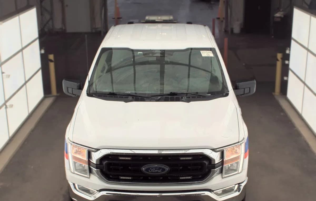 2022 FORD F-150 XLT EXTENDED CAB MEDIUM BED W/REAR DOORS 3