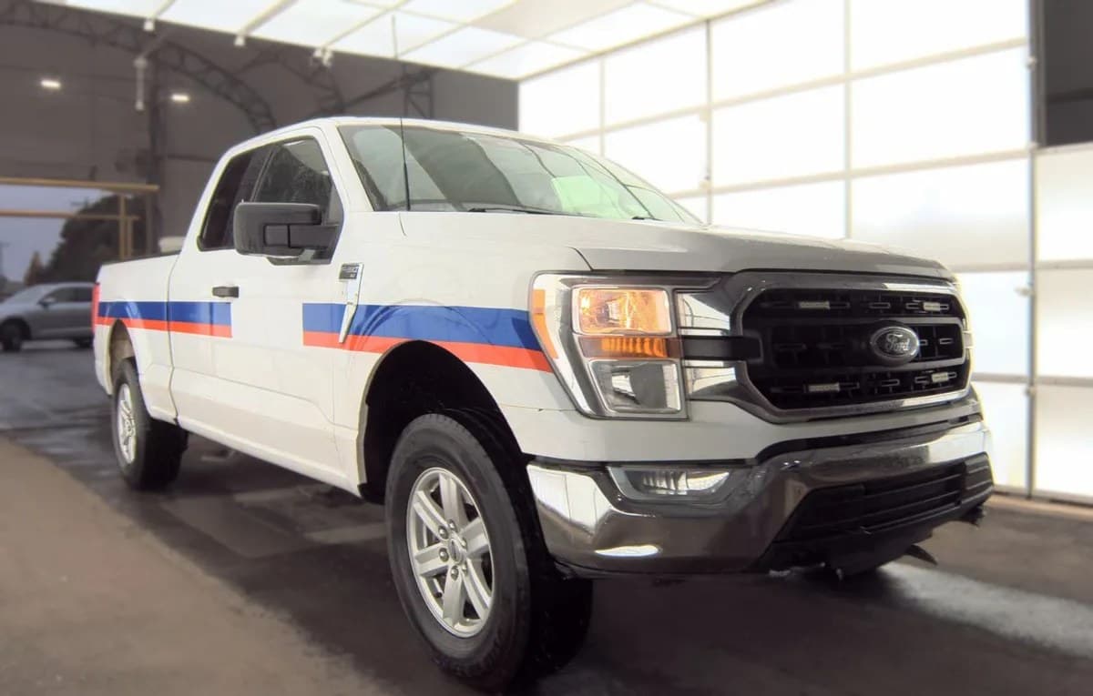 2022 FORD F-150 XLT EXTENDED CAB MEDIUM BED W/REAR DOORS 4