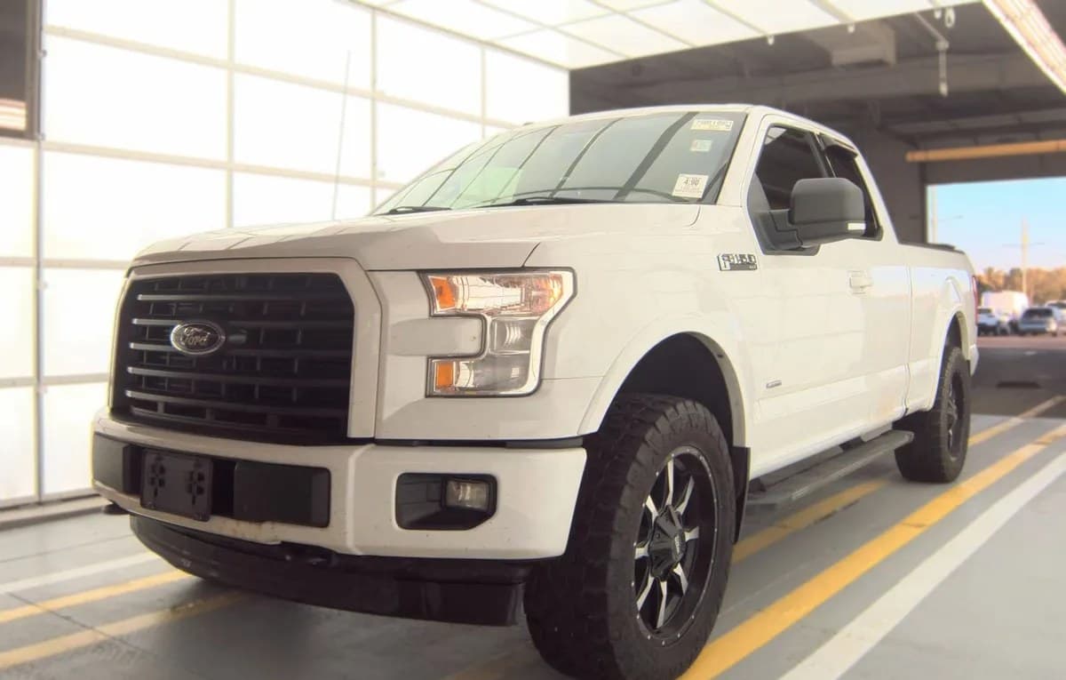 2017 FORD F-150 XLT EXTENDED CAB MEDIUM BED W/REAR DOORS 2