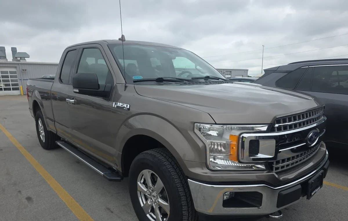 2018 FORD F-150 XLT EXTENDED CAB MEDIUM BED W/REAR DOORS 4