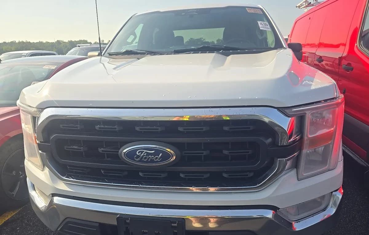 2021 FORD F-150 XLT CREW CAB MEDIUM BED 3