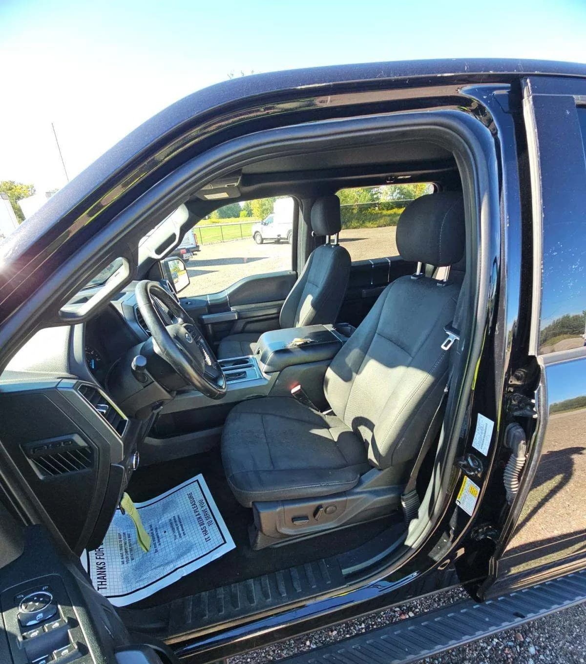 2019 FORD F-150 XLT CREW CAB MEDIUM BED 4