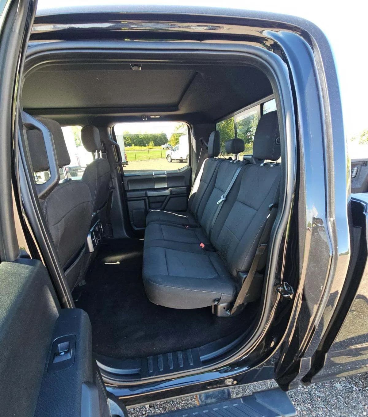 2019 FORD F-150 XLT CREW CAB MEDIUM BED 6