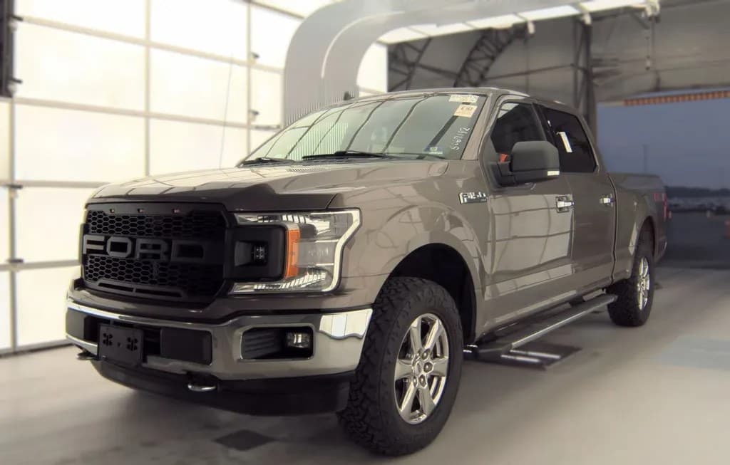 2019 FORD F-150 XLT CREW CAB MEDIUM BED 1