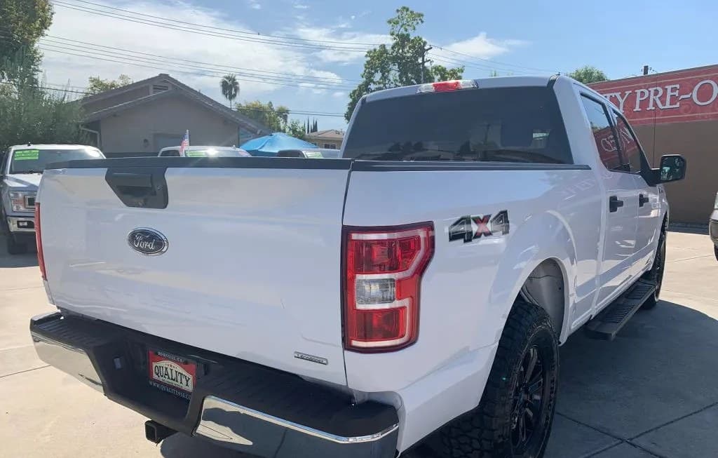 2019 FORD F-150 XLT CREW CAB MEDIUM BED 5