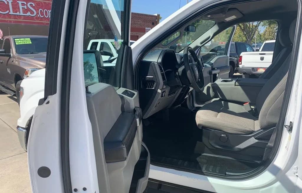 2019 FORD F-150 XLT CREW CAB MEDIUM BED 6