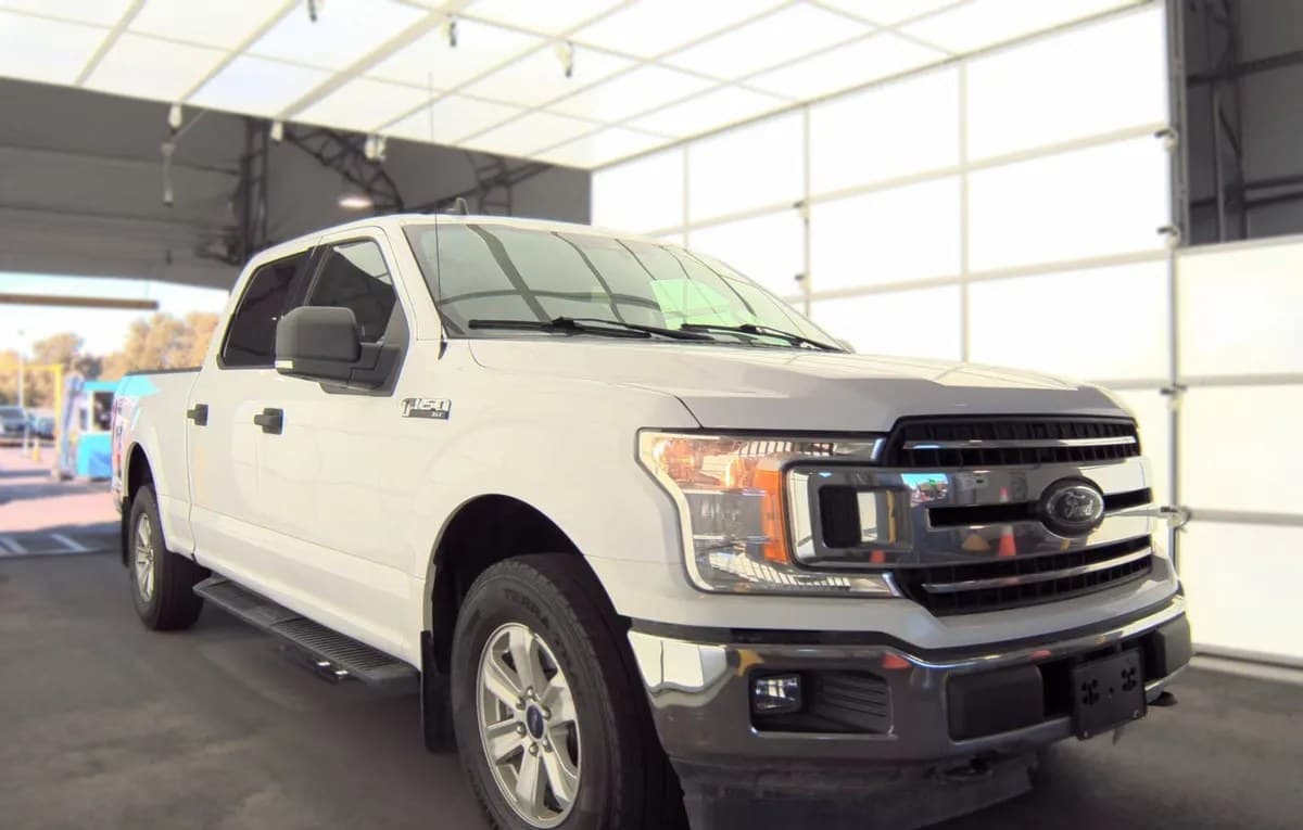 2019 FORD F-150 XLT CREW CAB MEDIUM BED 4