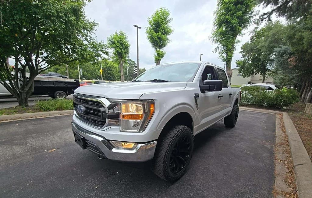 2022 FORD F-150 XLT CREW CAB SHORT BED