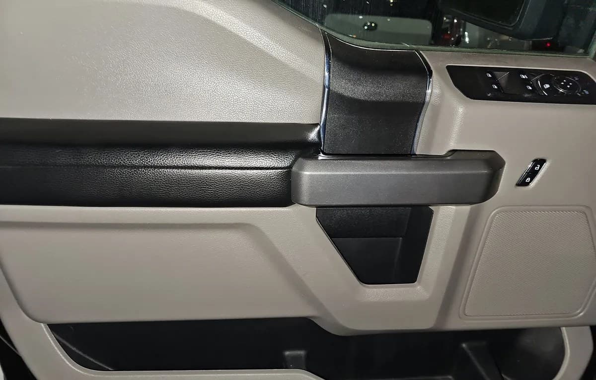 2018 FORD F-150 XLT CREW CAB MEDIUM BED 6