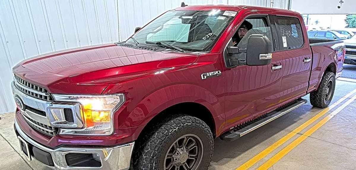 2019 FORD F-150 XLT CREW CAB MEDIUM BED 2