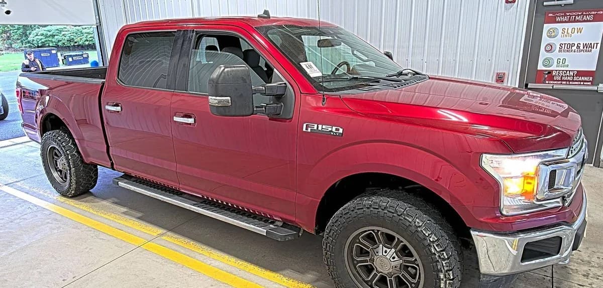2019 FORD F-150 XLT CREW CAB MEDIUM BED 4