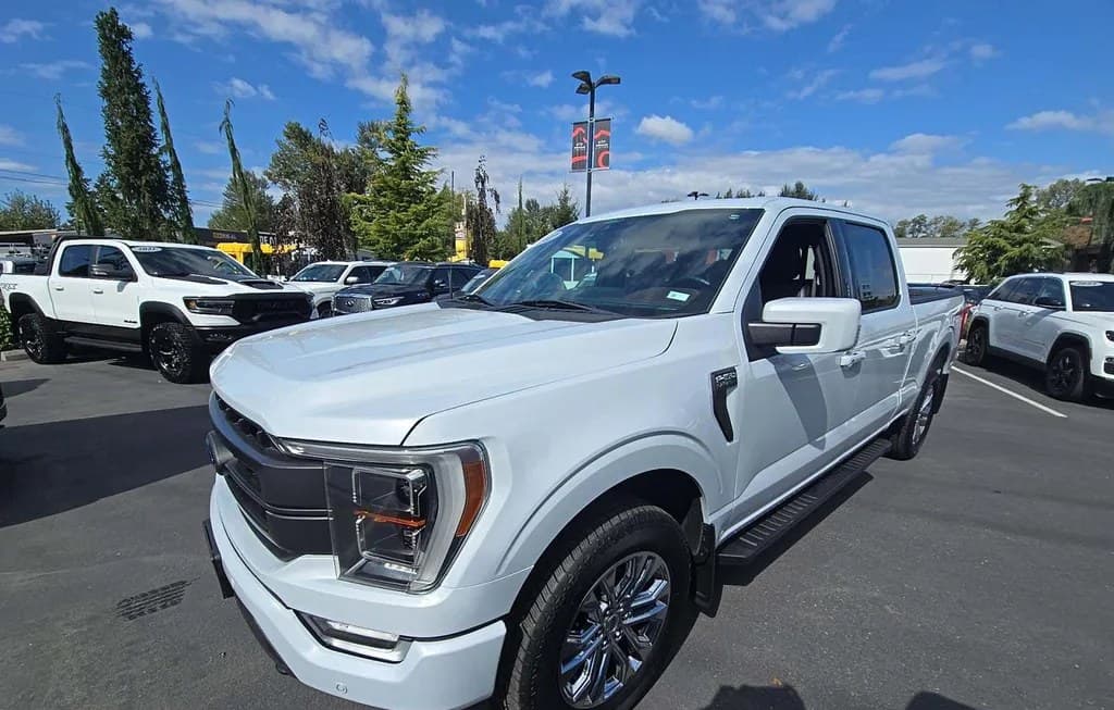 2022 FORD F-150 LARIAT CREW CAB MEDIUM BED