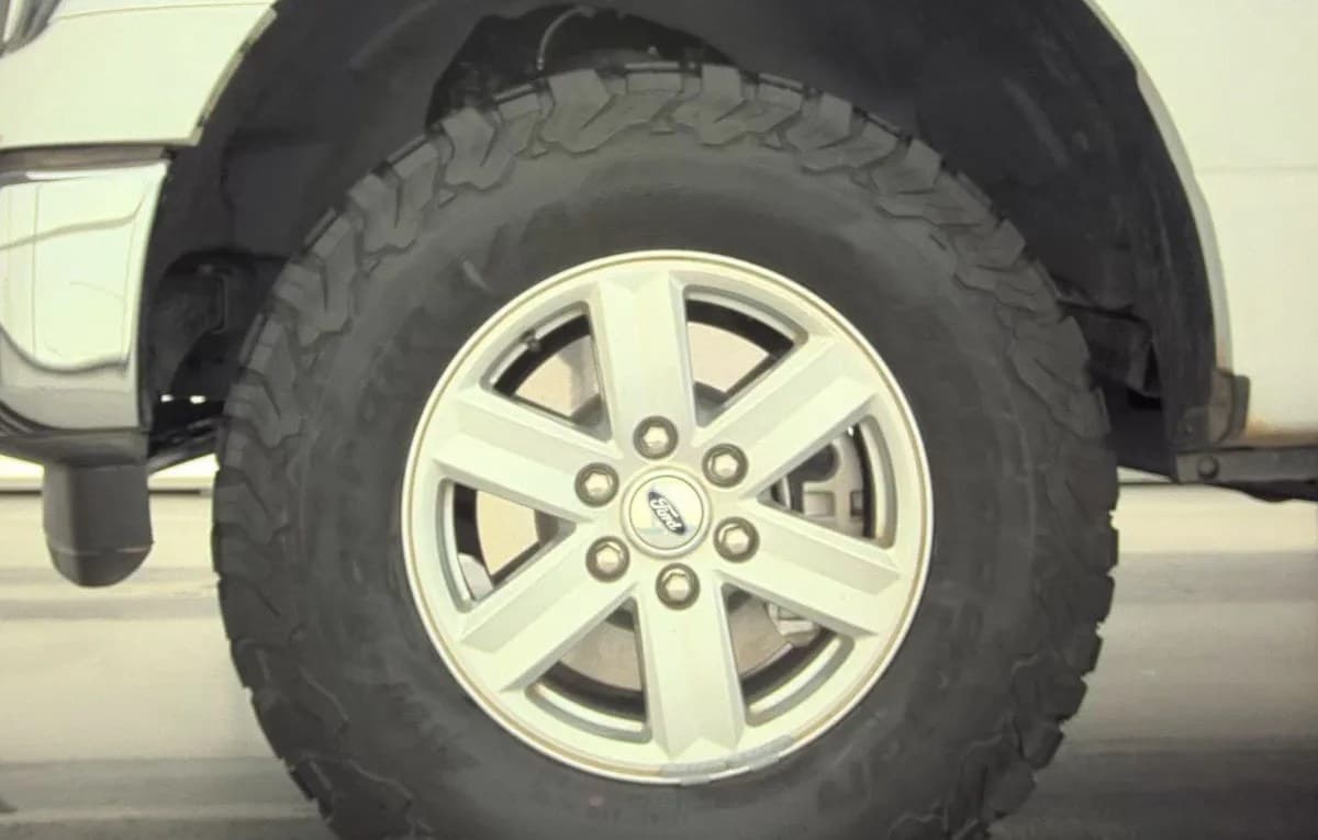 2023 FORD F-150 XL CREW CAB SHORT BED 6