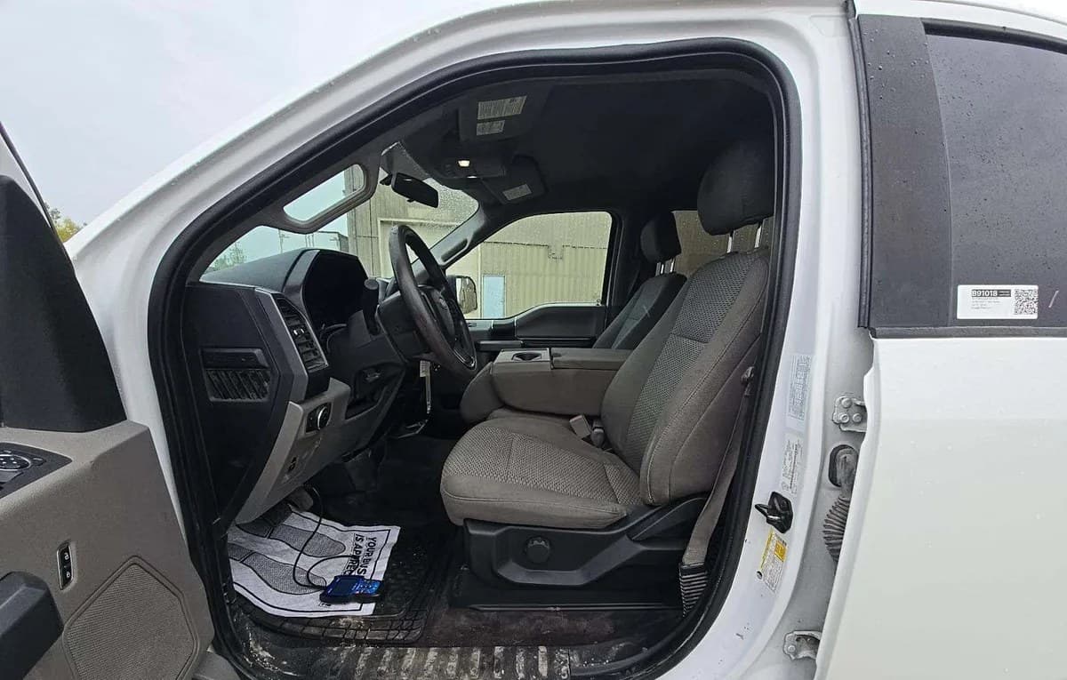 2018 FORD F-150 XLT CREW CAB MEDIUM BED 4