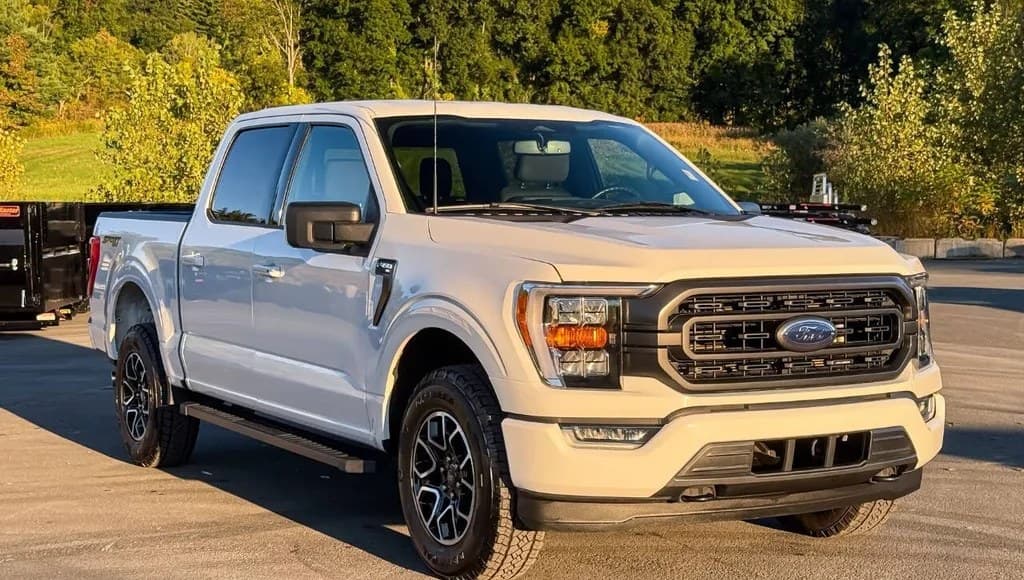 2023 FORD F-150 XLT CREW CAB SHORT BED