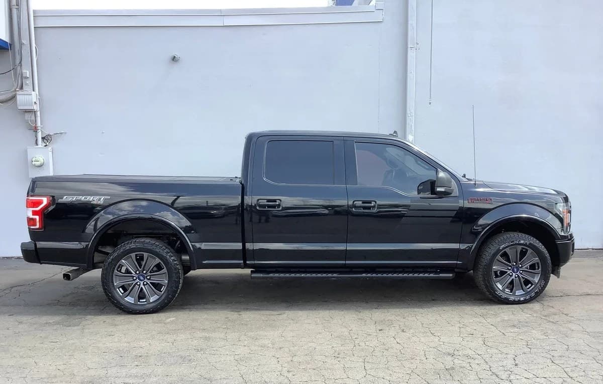 2018 FORD F-150 XLT CREW CAB MEDIUM BED 6
