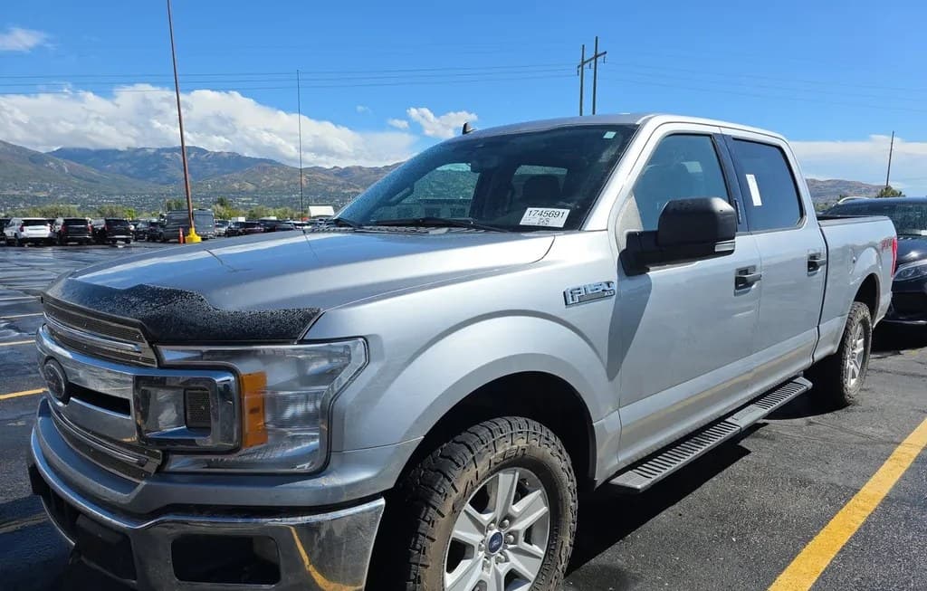 2020 FORD F-150 XLT CREW CAB MEDIUM BED 1