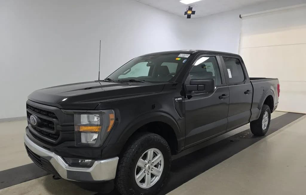 2023 FORD F-150 XL CREW CAB MEDIUM BED