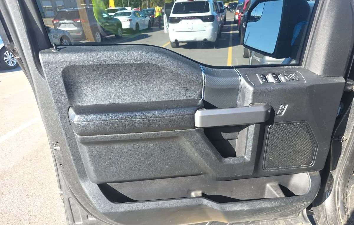 2018 FORD F-150 XLT CREW CAB MEDIUM BED 6