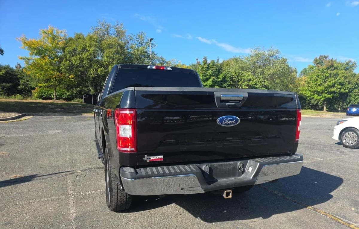 2019 FORD F-150 XLT CREW CAB MEDIUM BED 3