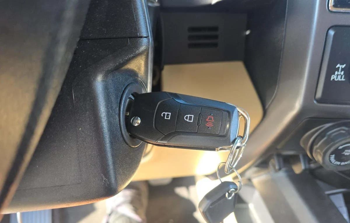 2019 FORD F-150 XLT CREW CAB MEDIUM BED 5