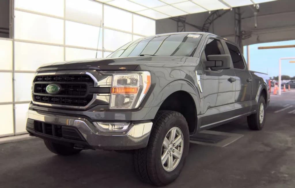 2022 FORD F-150 XLT CREW CAB MEDIUM BED
