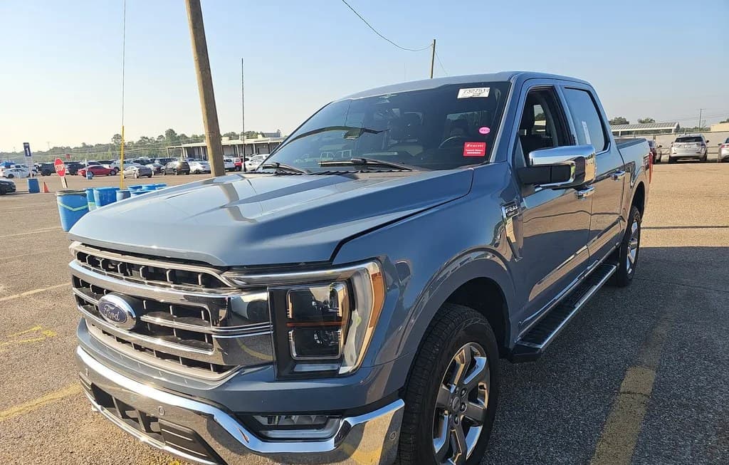 2023 FORD F-150 LARIAT CREW CAB SHORT BED