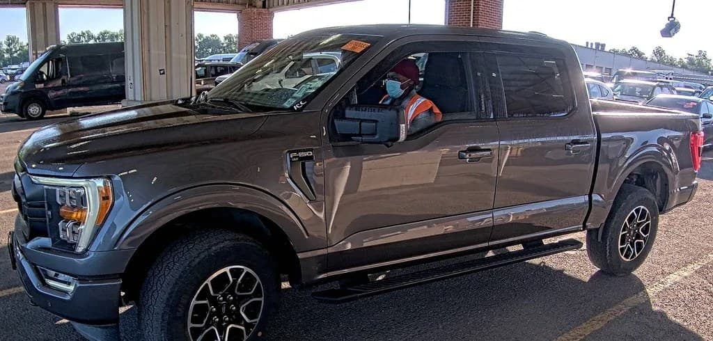 2023 FORD F-150 XLT CREW CAB SHORT BED