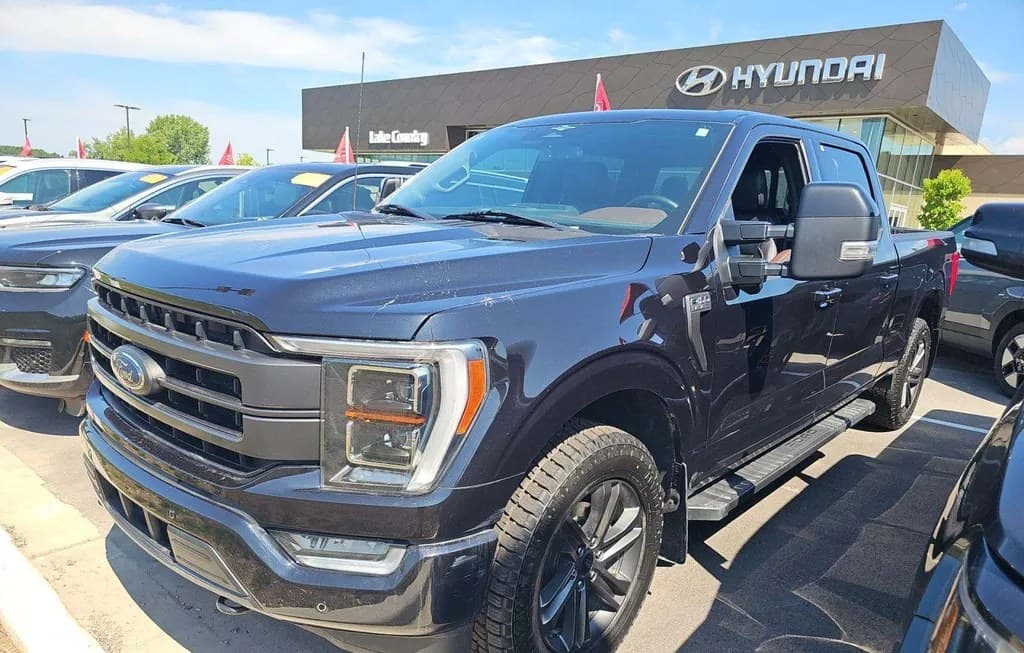 2023 FORD F-150 LARIAT CREW CAB MEDIUM BED