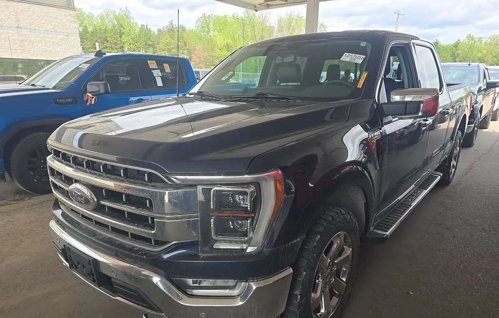2023 FORD F-150 LARIAT CREW CAB MEDIUM BED