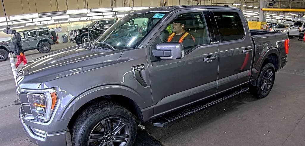 2023 FORD F-150 LARIAT CREW CAB SHORT BED