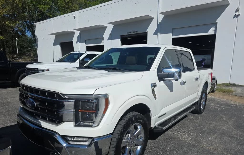 2022 FORD F-150 HYBRID LARIAT CREW CAB SHORT BED