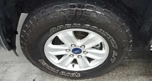 2017 FORD F-150 XLT CREW CAB MEDIUM BED 6