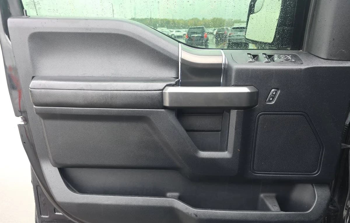 2018 FORD F-150 XLT CREW CAB MEDIUM BED 6