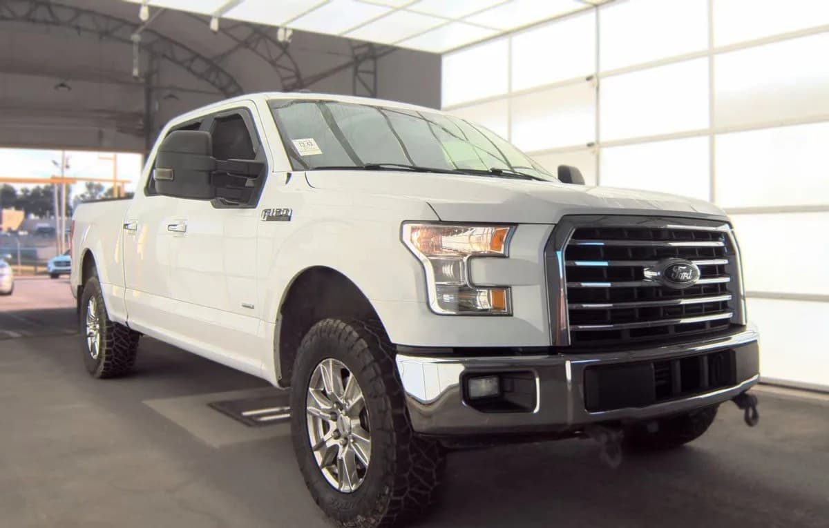 2017 FORD F-150 XLT CREW CAB MEDIUM BED 4