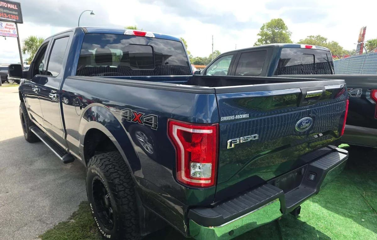 2017 FORD F-150 XLT CREW CAB MEDIUM BED 3