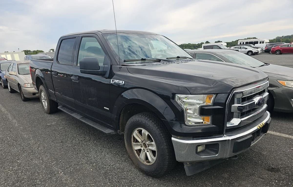 2017 FORD F-150 XLT CREW CAB MEDIUM BED 4