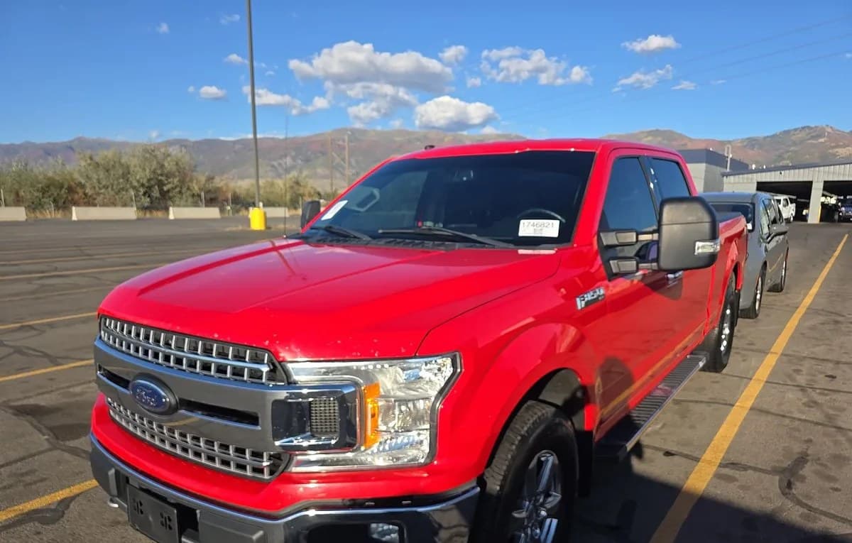 2018 FORD F-150 XLT CREW CAB MEDIUM BED 2